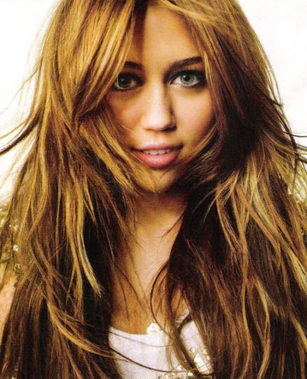 Miley Cyrus - miley-glamour-11.jpg