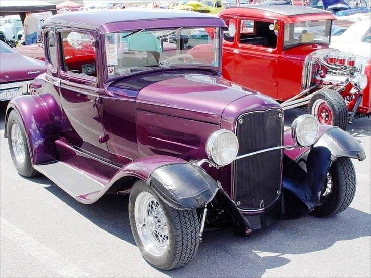 STARE  SAMOCHODY - 1932_Ford_Purple_car_images_1280x960_model_car_images_wall_paper_papers_photos_pictures_cars_pics.jpg
