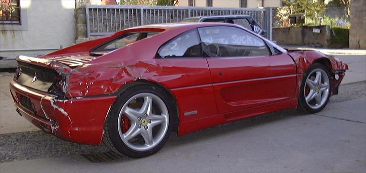 Ferrari - Ferrari po wypadku.jpg