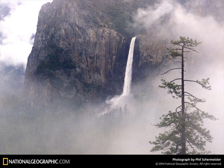 NG02 - Bridalveil Fall, California, 1998.jpg