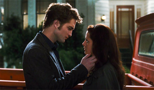 New Moon_foto - new-moon-edward-staring.jpg