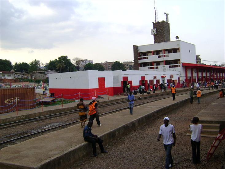 Kamerun - Stazione_di_Ngaoundr.jpg