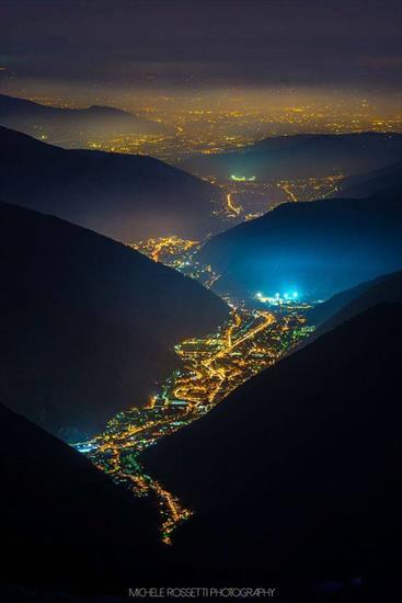 INNE KRAJE- 1 - Valley of Lights, Italy.jpg