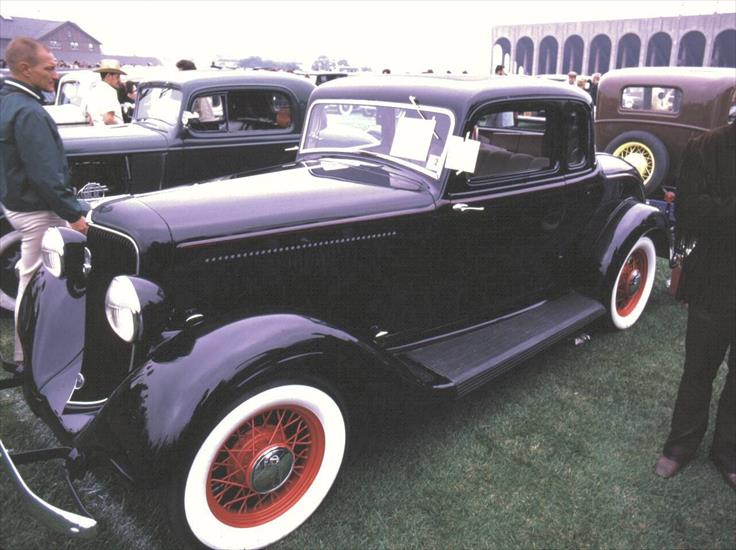 Stare samochody - 1933 Plymouth 5-Window Coupe Black.jpg