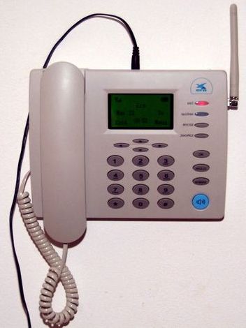 APARATY TELEFONICZNE - netkom_ed1_telefon.JPG