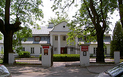 Zamki w Polsce - Hrubieszów - Dworek rodziny Du Chateau.jpg