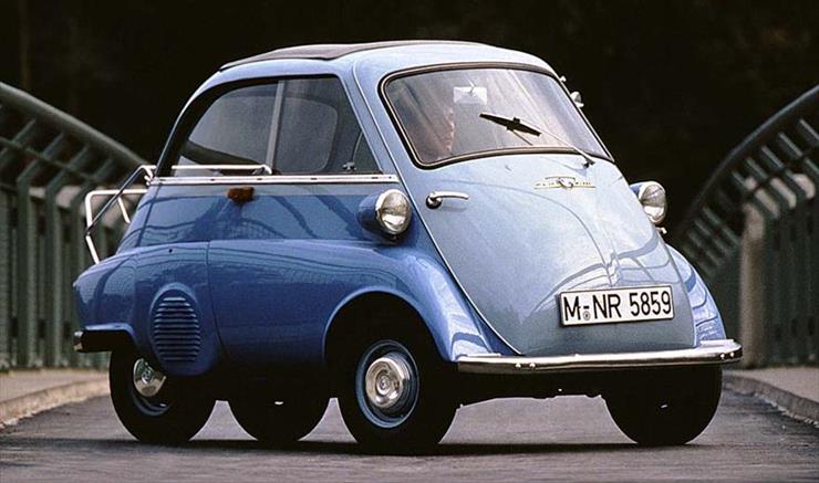 Włochy Blogjoke21 - 16 Renzo Rivolta BMW Isetta.jpg