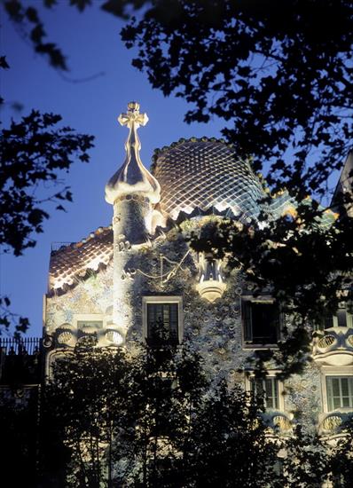 Gaudi - Kamieniczki w Barcelonie - acbb5d9894af.jpg