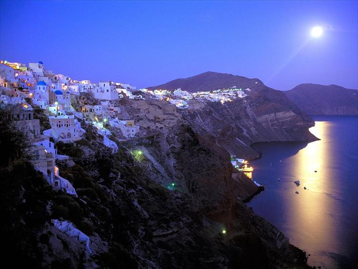 Grecja - Moonrise Over Santorini, Greece.jpg