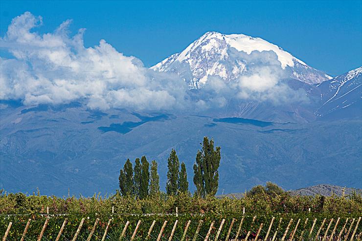 Chile - wulkan Tupungato.jpg