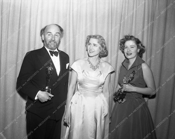 Oscary photo - 1951 Paul Dehn, James Bernard won Best Writing Oscar...erner - An American in Paris accepted by Nancy Olson.jpg
