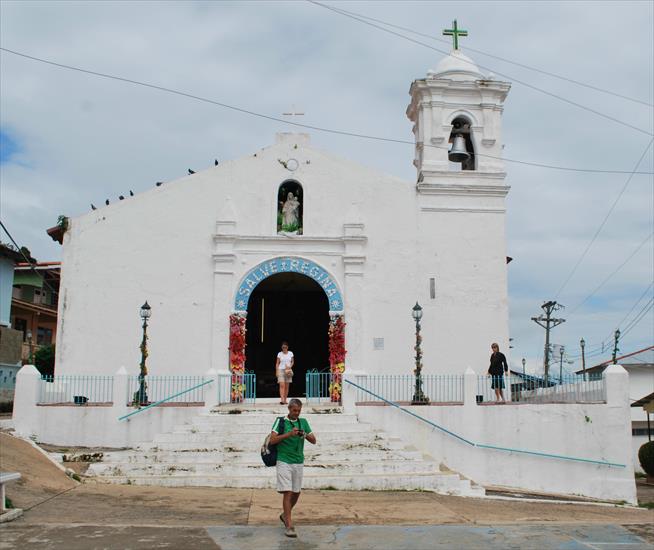Panama - Taboga_Iglesia-san-pedro.JPG