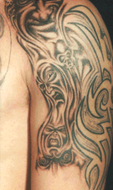 Tatuaże 1 - rtgr.gif