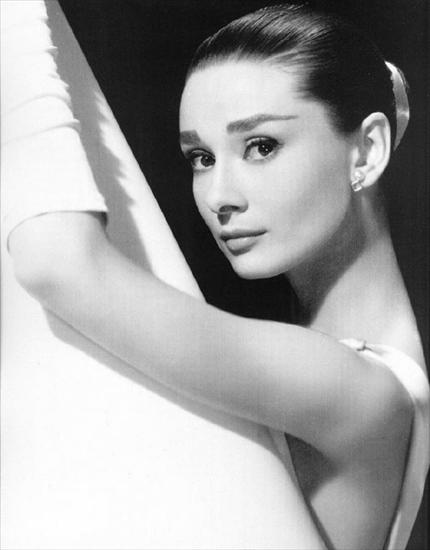 Audrey Hepburn - 35.jpg